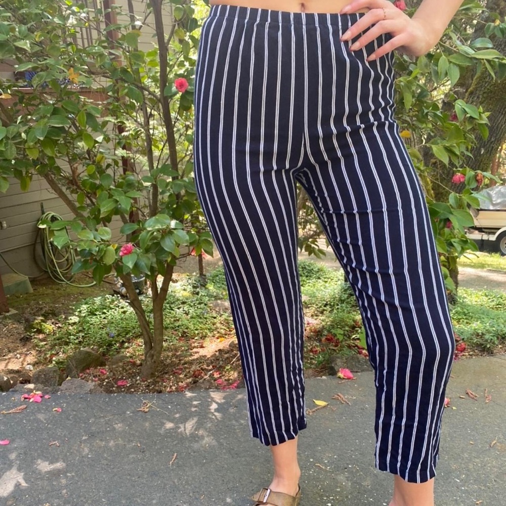 Brandy Melville Blue and White pin stripped flowy pants